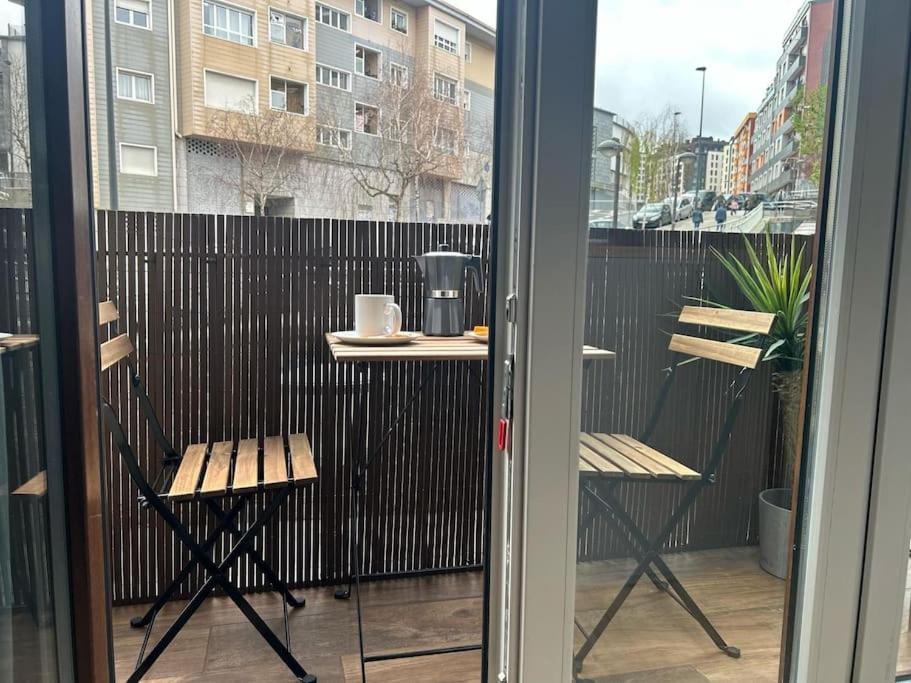 Piso Deluxe Con Balcon Cerca Del Casco Viejo Lägenhet Bilbao Exteriör bild