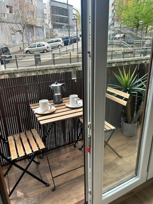 Piso Deluxe Con Balcon Cerca Del Casco Viejo Lägenhet Bilbao Exteriör bild